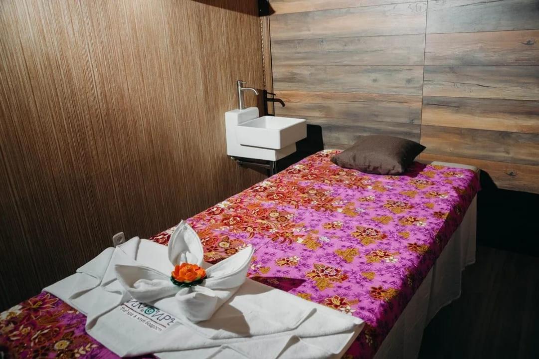 Tobol Hotel Kostanay Eksteriør billede